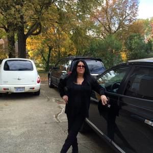 Meet your Posher, Shari